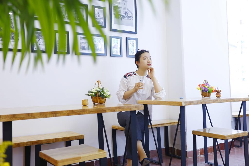 Khách sạn Le Petit Sai Gon *